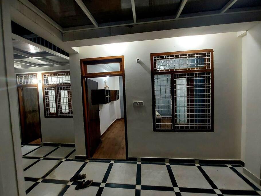 Ram Sadan - In The Heart Of The Jhansi